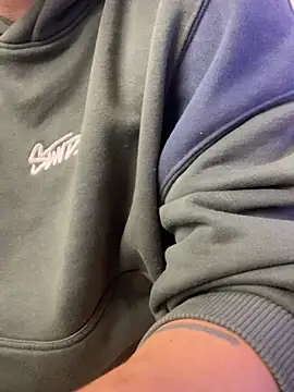 Goldenknight33 在線直播表演