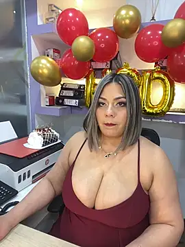 isabella_horney_ 라이브 XXX 채팅