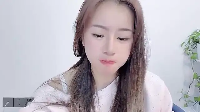 Baixi-01 Adlı Modelin Canlı XXX Sohbeti