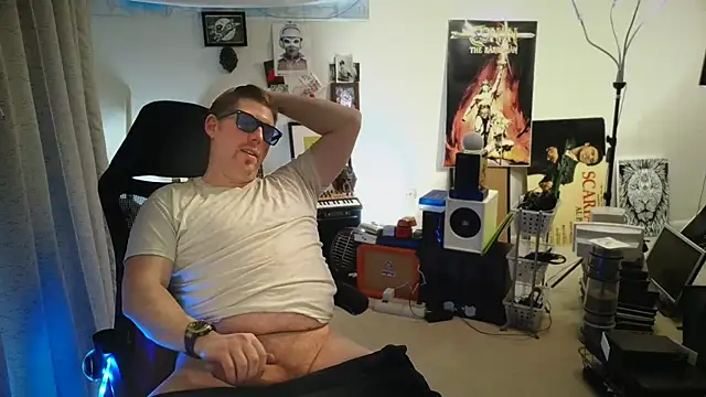 9VOLTT: онлайн-секс-чат