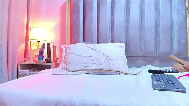 _Marcela__ Adlı Modelin Canlı XXX Sohbeti