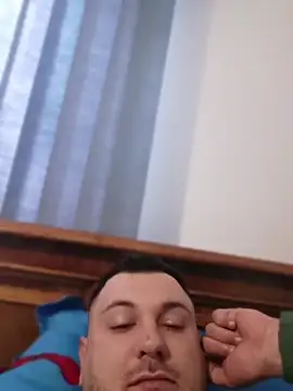 Chat +18 de hugedickedd ao vivo