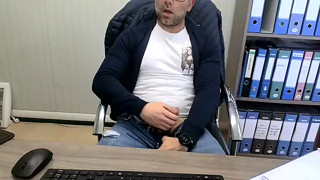 Evasionee 网络视讯表演