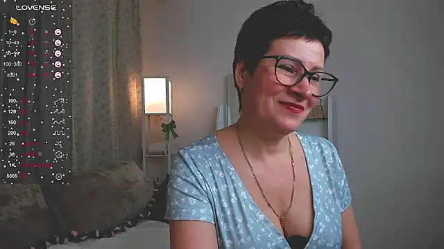 JennyMons Chat XXX in diretta