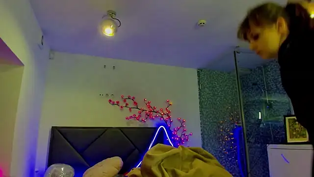 AlmaFancy Chat XXX in diretta