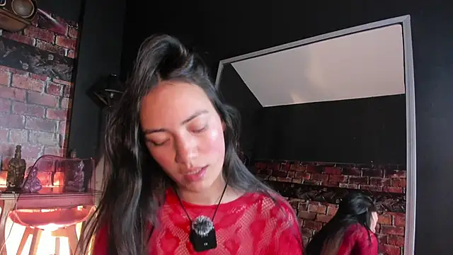 Scarlett__Fox__ Adlı Modelin Canlı XXX Sohbeti