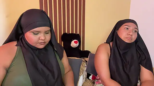 Chatroom XXX en direct de _Shara_Handal_