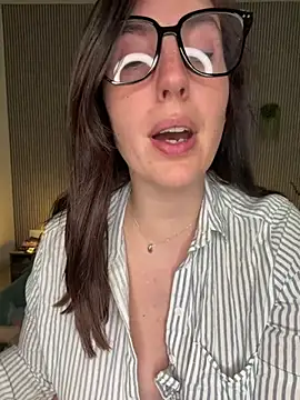 MysteryGirl__ Show Webcam