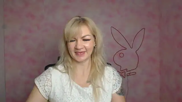 Madonna_Fire élő XXX-chatje