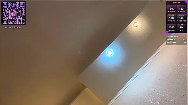 SmilingPatent live XXX chat