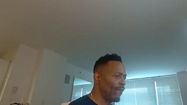 theblacklordmaster: διαδικτυακό σόου στην κάμερα