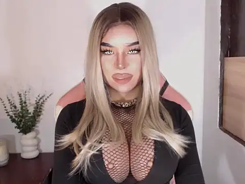 Zandralopez webcam show