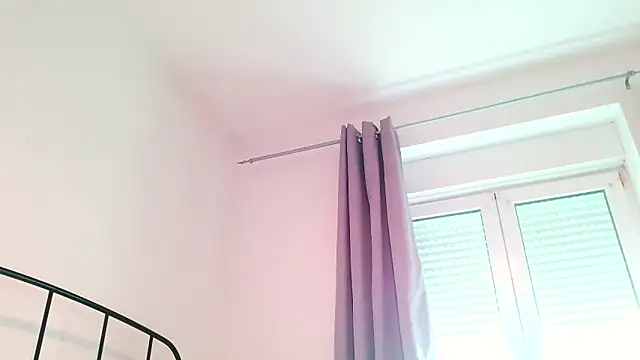 Webkamerová show serena__vedette