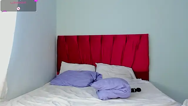 nessa_wine's Live XXX Chat