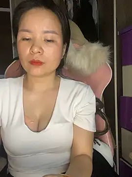 Ivy_Trix2 – Live XXX-chat