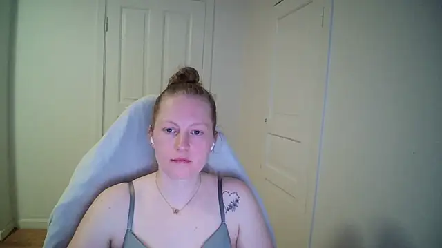 Girlnina-1995 – webcam-show