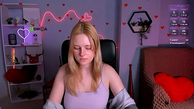 rebecca_smile élő XXX-chatje