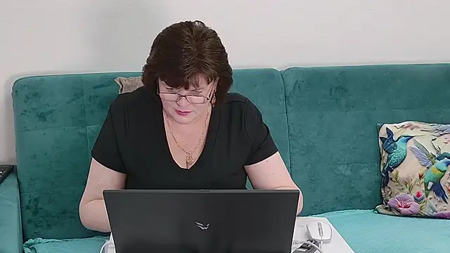 Sandra_Sunrise Adlı Modelin Canlı XXX Sohbeti