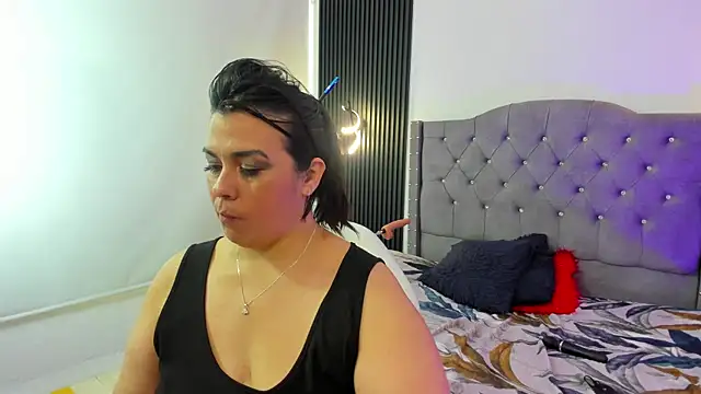 martina_foxy_ Live XXX-Chat