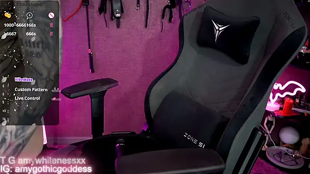 amywhitenessxx's Live XXX Chat