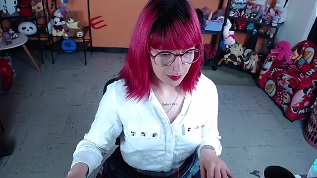 MissMiia2 Chat XXX live