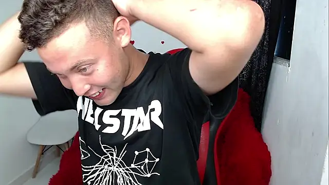 Show modela sven_fox723 na web-kameri