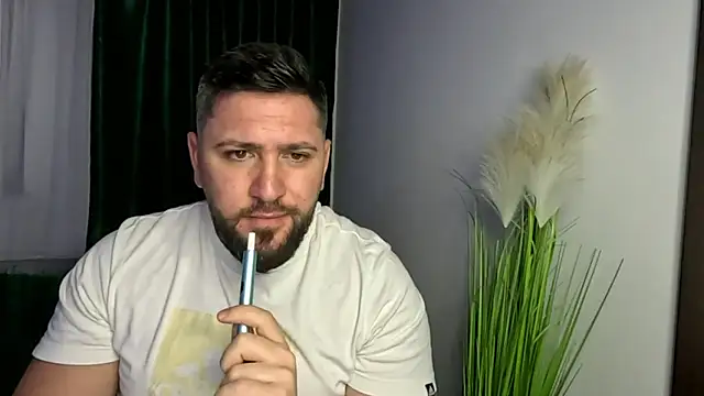 Gold_Alpha_Boy Chat XXX live