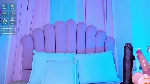 NicoleMadrird Show in webcam