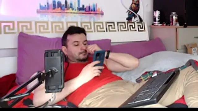 iuligruia69 网络视讯表演