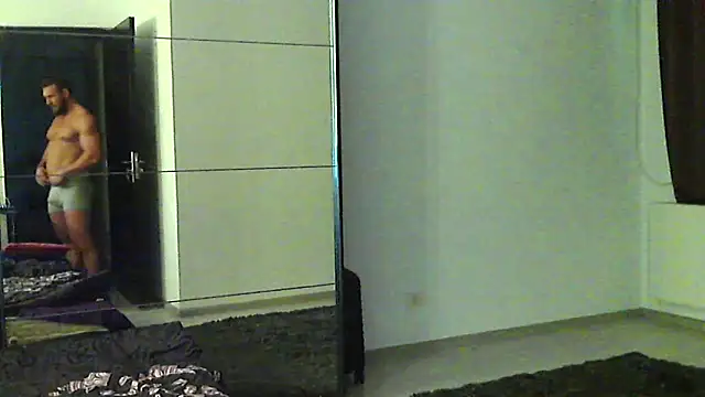 muscularkevin Show in webcam