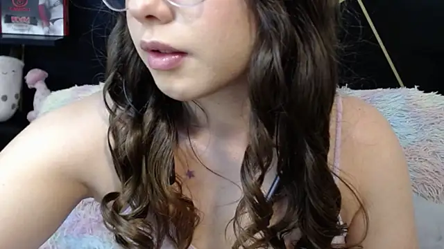 DanniAbbey Adlı Modelin Canlı XXX Sohbeti