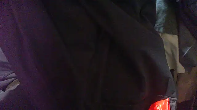 nonnomaturobisex's Webcam Show