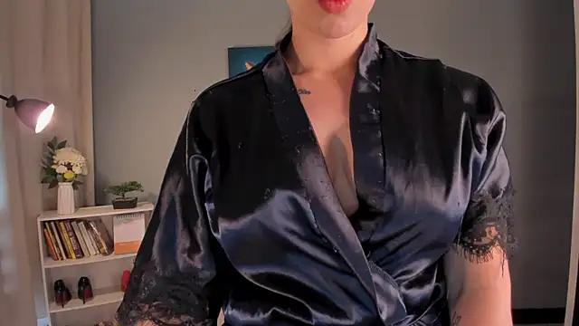 LiaPearce's Live XXX Chat