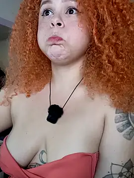 Alaska_colors7 Adlı Modelin Canlı XXX Sohbeti