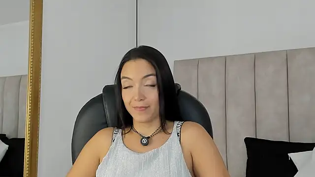 Megan-8 现场XXX聊天