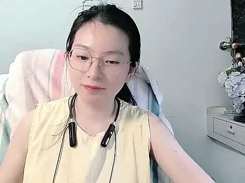 XXX chat uživo modela Eeya-36