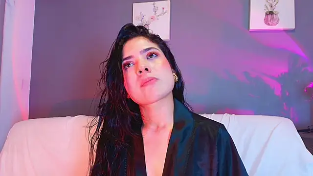 Chat XXX ao vivo de adara_johnson__