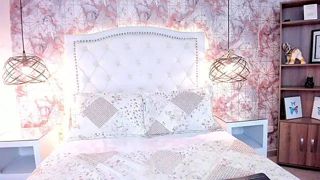 Chat XXX ao vivo de ScarletMore