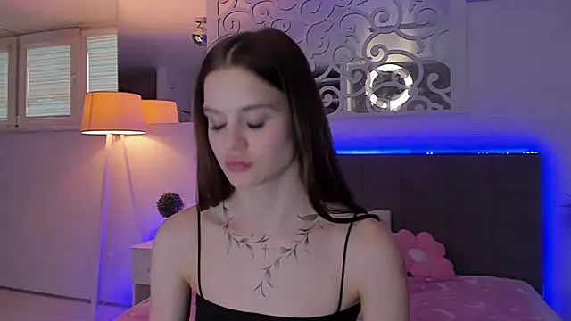 Chat XXX ao vivo de LuisaClover