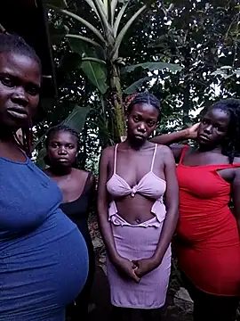 holygrail001 Adlı Modelin Web Kamerası Şovu