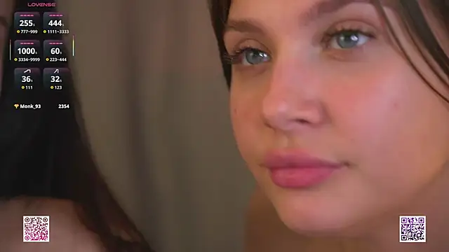 vivid_girls_vg's Webcam Show