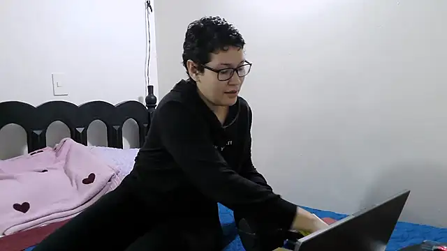 Živý XXX chat luxandracon23