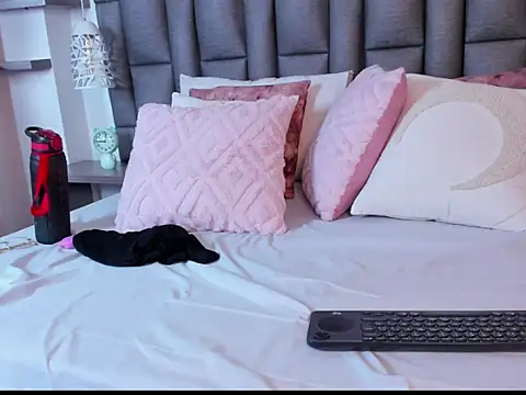 แชท XXX สดของ ZoeKrug