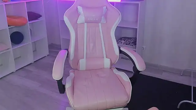 Chat XXX en directo de Golden__Whisper