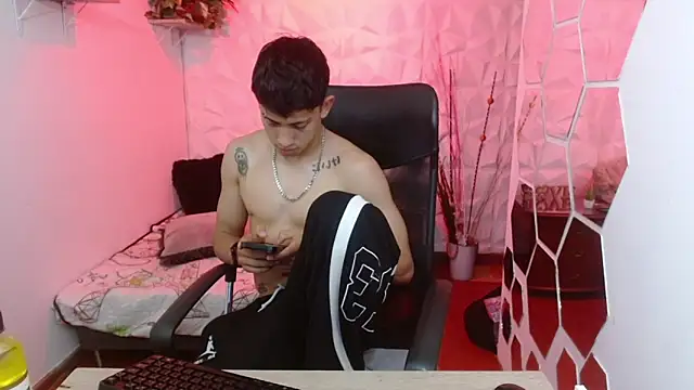 Kei_23 Pertunjukan Webcam