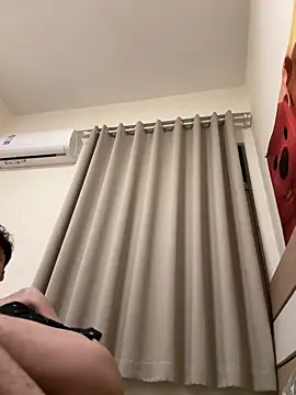 sexyboy-3525's Webcam Show