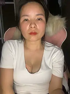 Ivy_Trix2's Live XXX Chat