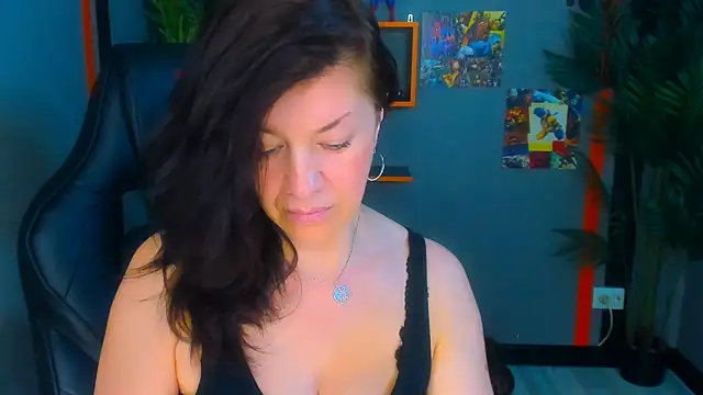 Chat +18 de AnaMills ao vivo