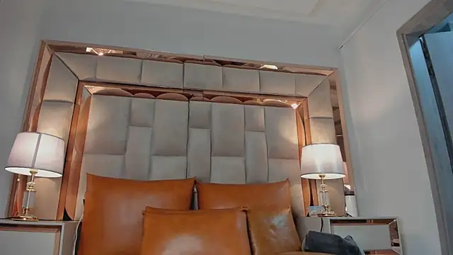 دردشة ValentinaBreats الجنسية المباشرة