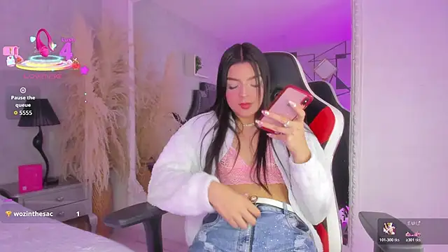 KarelyMitchel 现场XXX聊天